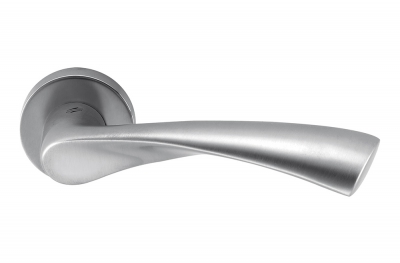 Flessa Satin Chrome Door Handle on Rosette with Bamboo Shape by Colombo Design